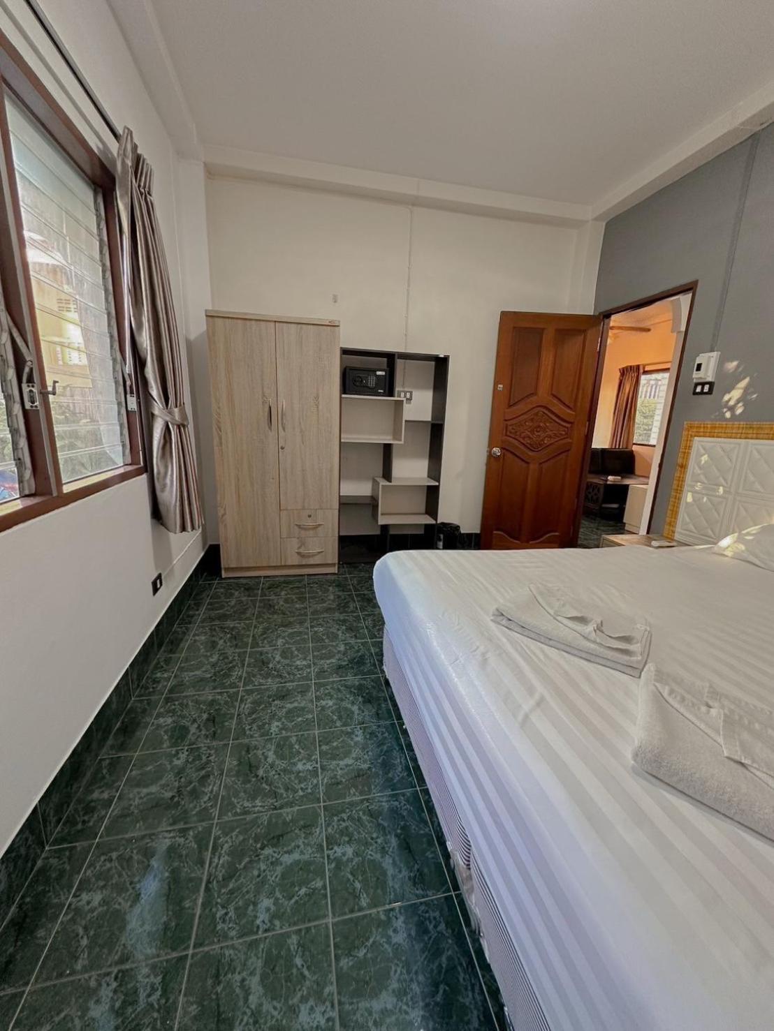 The Villa Residences Resort Patong Kültér fotó